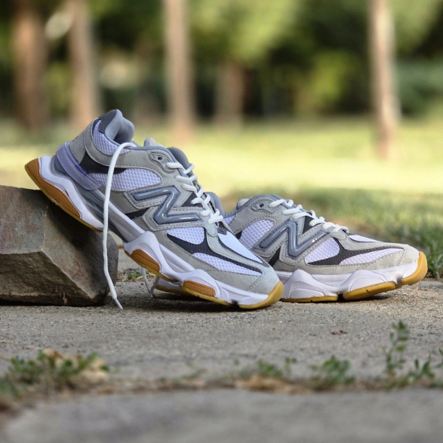 فروش  بی مانند کفش کتونی اسپرت مردانه و پسرانه  بزرگپا مدل  نیوبالانس مستحکم و بادوام  رنگ طوسی با ارسال رایگان