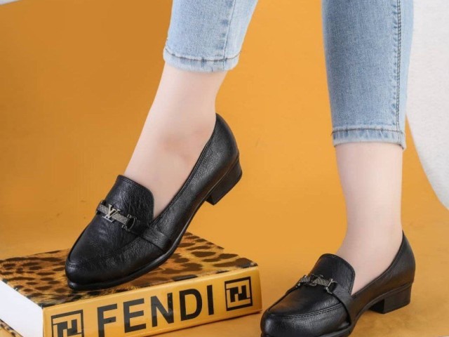 کفش کالج  راحتی زنانه مشکی  مدل  لویس ویلتون بزرگ لژدار