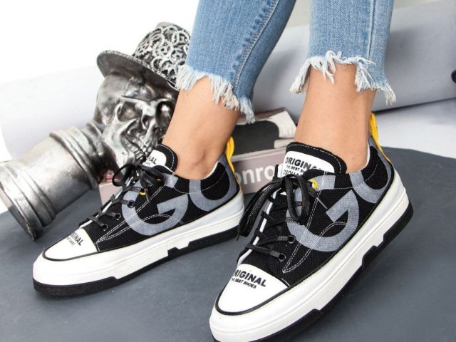 کفش  اسپرت زنانه کتونی بالنسیاگا سفید مشکی