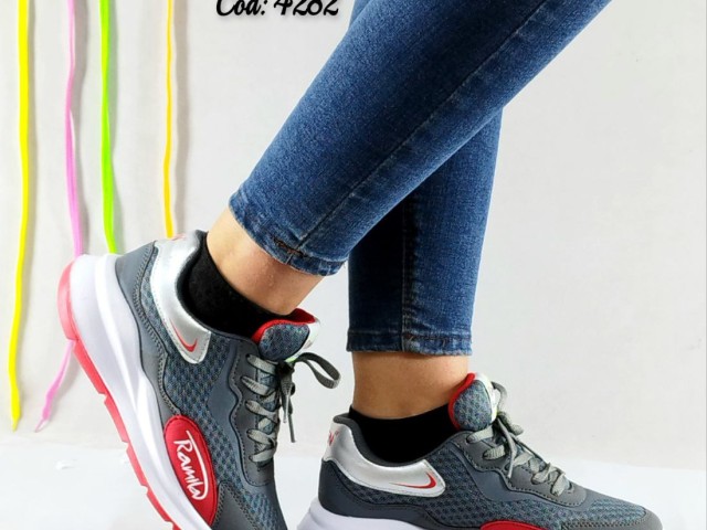 صد در صد طبی با گارانتی 6 ماهه کفش کتونی  اسپرت زنانه دخترانه رامیلا کفش باشگاهی  مشکی