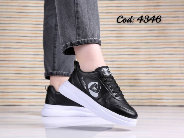 کفش ونس  کتونی اسپرت دخترانه زنانه استیکر