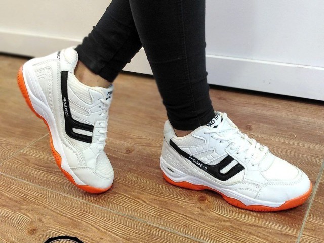 کفش اسپرت مردانه و زنانه مدل f والیبالی فوق العاده با کیفیت و راحت