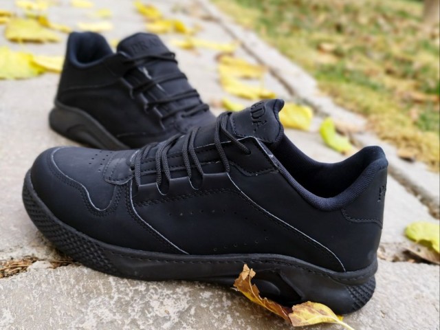 کفش اسپرت مردانه فوق العاده شیک و راحت  مدل پرادا مشکی