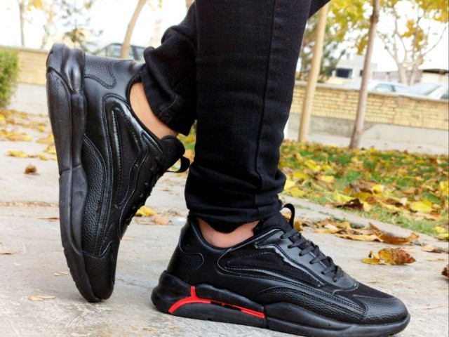 کفش کتونی  اسپرت مردانه فوق العاده شیک و راحت زیره پیو طبی درجه یک مشکی تمام زیره پیو