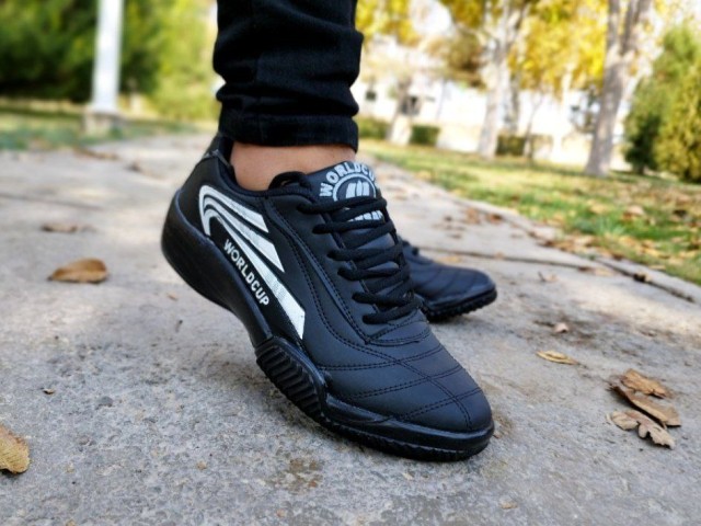 کفش کتونی  اسپرت مردانه فوق العاده شیک و راحت زیره پیو طبی درجه یک سفید زیره پیو مدل ورلدکاپ وردکاپ