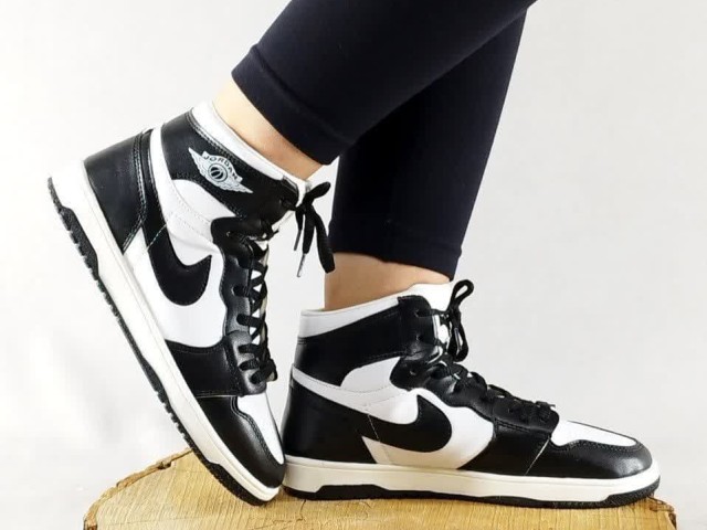 خرید کفش نیم بوت اسپرت نایک جردن شیک زنانه دخترانه باکیفیت سفید مشکی جداب