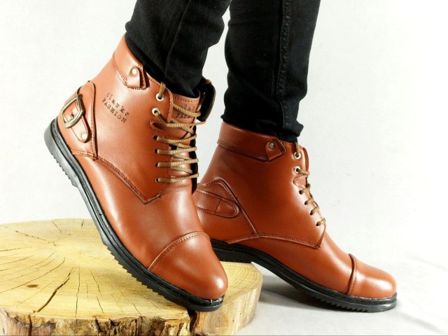 کفش نیم بوت مردانه چرمی  واکس خور شیک دوردوخت عسلی