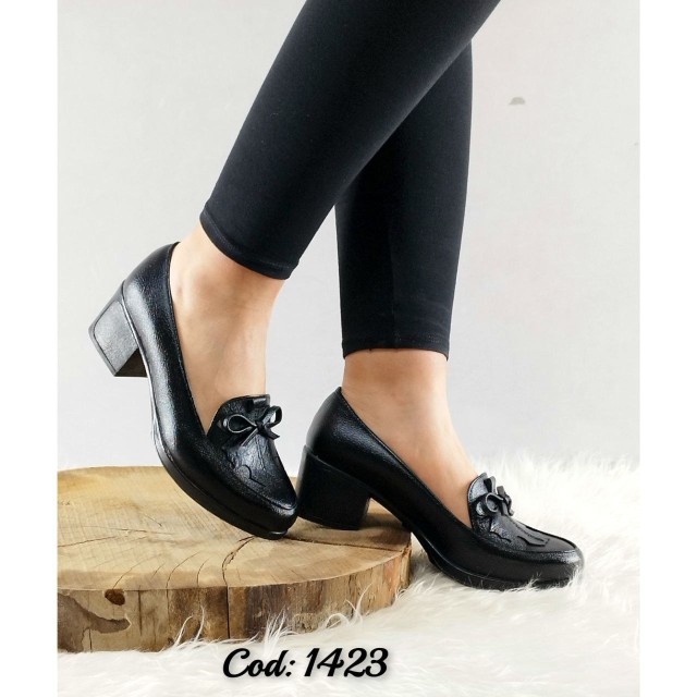 خرید تکی از تولیدی کفش صد در صد طبی  اداری راحتی  زنانه شیک رویه سوگو خارجی جدید لژدار ارسال رایگان 1423