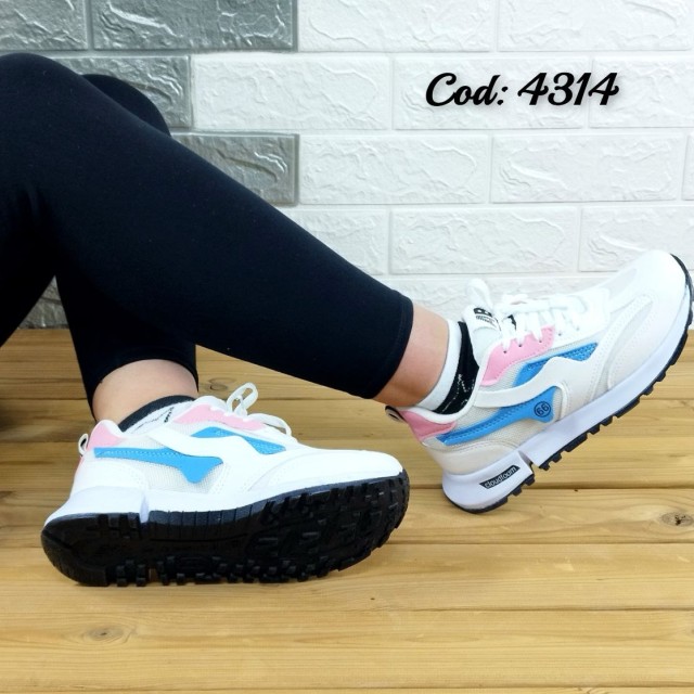 خرید تکی از تولیدی کفش کلودفرم شیک کتونی اسپرت دخترانه زنانه زیره پیو راحت ارسال رایگان سفید 4314