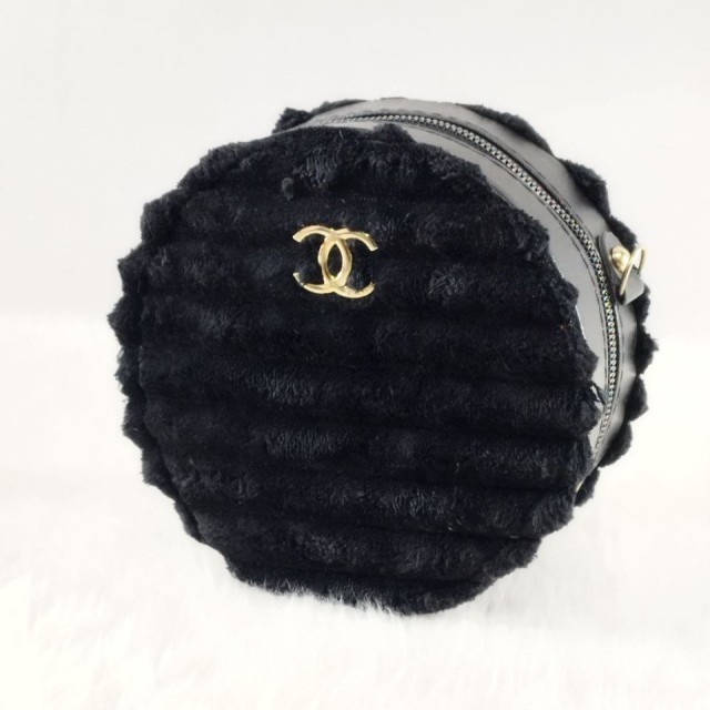 حراج استثنایی کیف پاسپورتی دوشی زنانه و دخترانه شیک و با کیفیت