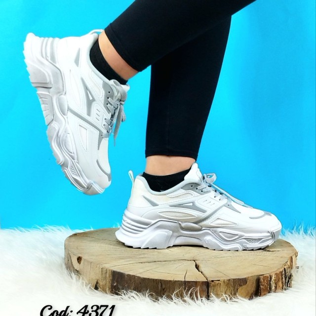 خرید تکی از تولیدی کفش شیک کتونی اسپرت زنانه دخترانه زنانه مدل  کهربا زیره پیو راحت ارسال رایگان سفید 4371