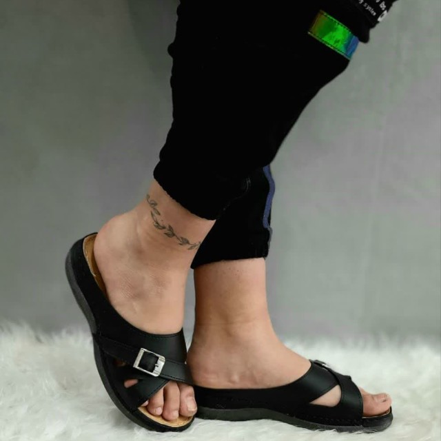 حراج ویژه این هفته دمپایی صندل زنانه دخترانه  طبی دور دوخت سگک دار مشکی مشکی