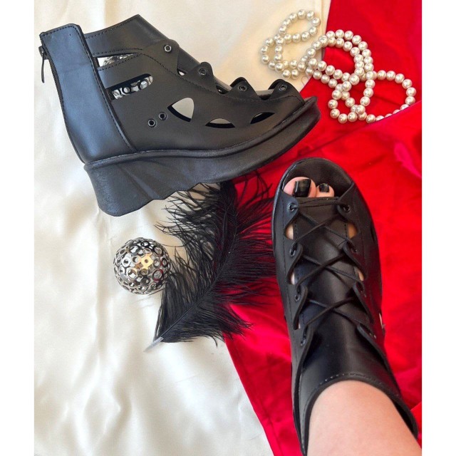 حراج ویژه در ترب کفش صندل زنانه دخترانه مدل بندی راحتی مشکی 1453