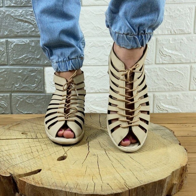 حراج ویژه این هفته کفش صندل دخترانه بچگانه  پتینه کرمی ارسال رایگان