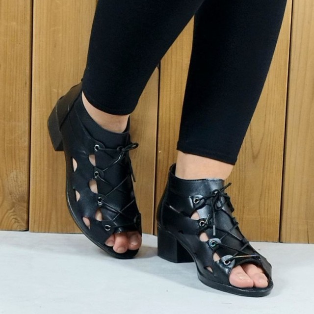 حراج ویژه این هفته کفش صندل زنانه دخترانه مدل بندی چرمی مشکی 1365