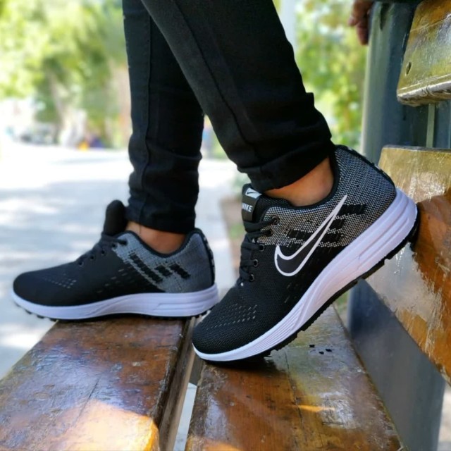 حراج فوق العاده کفش کتونی اسپرت زنانه دخترانه مدل نیوبالانس با کیفیت عالی رنگ سفید طوسی باارسال رایگان