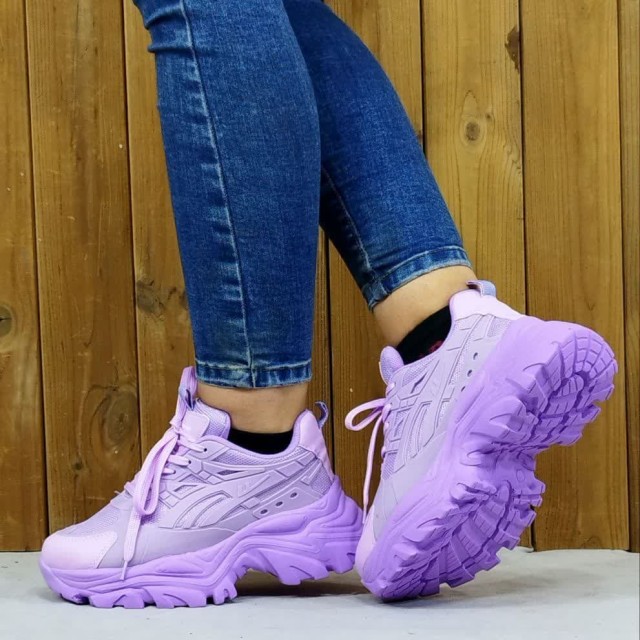 اسپرت دخترانه زنانه مدل یاموتا2  یه کار خفن  جذاب  تو پا یه چیز دیگس اصلا رنگو داشته باش یاسی جذابمون ارسال رایگان کد 4568