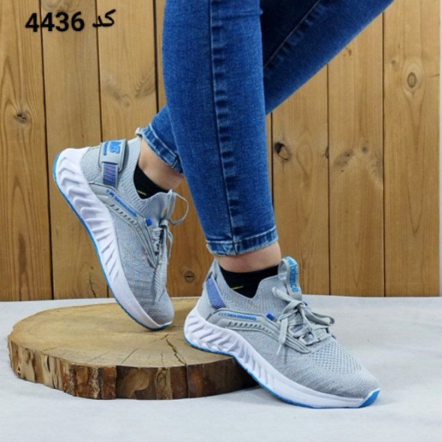 کفش اسپرت مخصوص پیاده روی  زنانه  دخترانه فوق العاده شیک و راحت  مدل جورابی اسکیچرز رنگ طوسی آبی با ارسال رایگان  4436