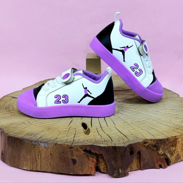 جدید ترین این هفته کفش اسپرت ونس بچگانه پسرانه مدل جردن 23 رنگ سفید بنفش  با ارسال رایگان
