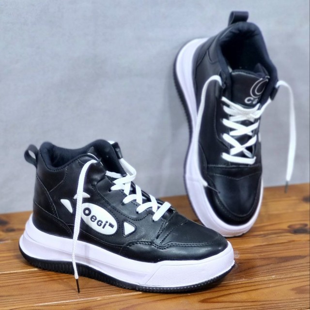 بلک فرایدی  کفش نیم بوت زنانه دخترانه با کیفیت وفوق العاده زیبا و شیک  مدل tmارسال رایگان