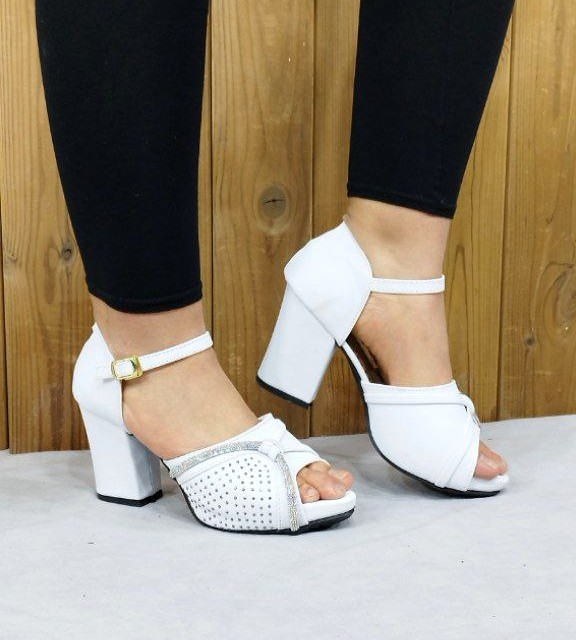 کفش مجلسی شیک  زنانه دخترانه مدل نرگس شیک و خوش پا سفید با ارسال رایگان 1502