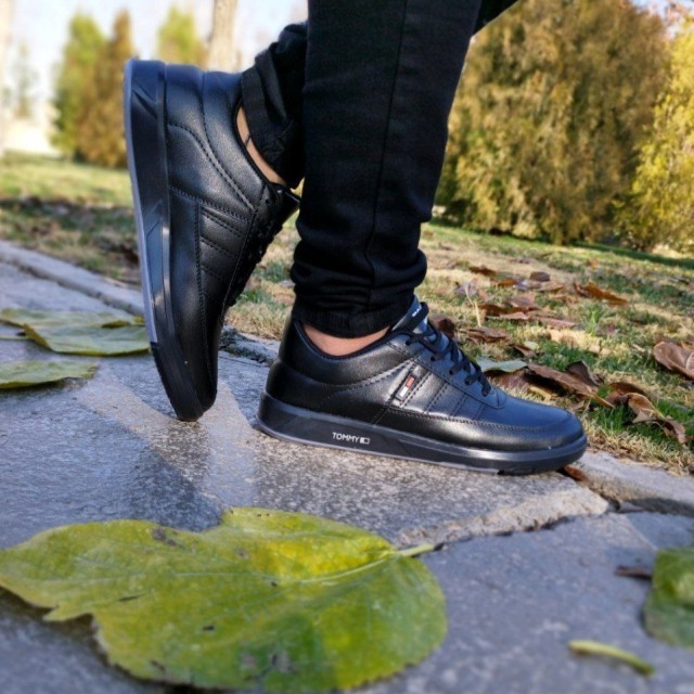 کفش کتونی اسپرت مدل تامی ست زنانه مردانه شیک و با دوام  مشکی تمام  با ارسال رایگان  3385