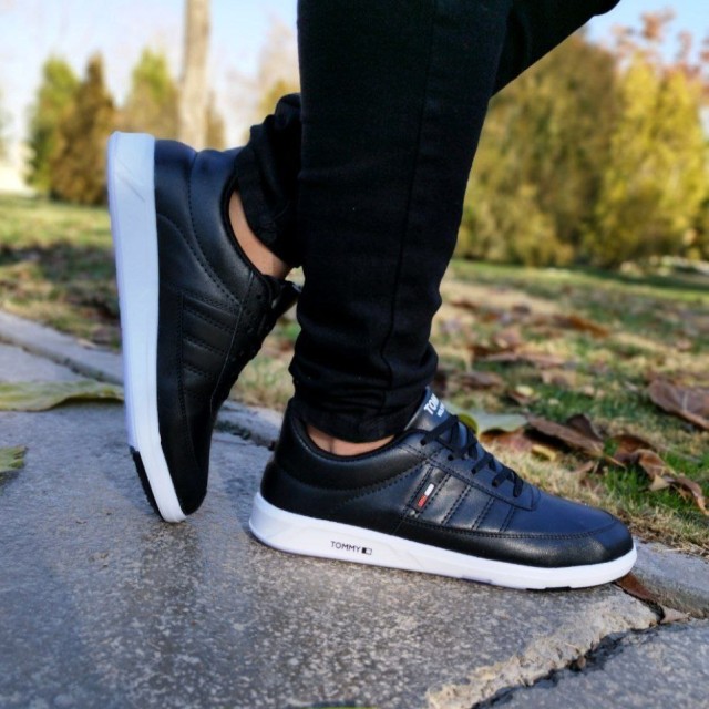 کفش کتونی اسپرت مدل تامی ست زنانه مردانه شیک و با دوام  مشکی زیره سفید با ارسال رایگان  3393