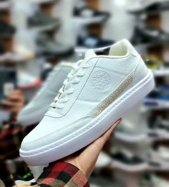 کفش کتونی اسپرت ونس شبرنگ مدل ورساچه مردانه سفید تمام با ارسال رایگان  3701