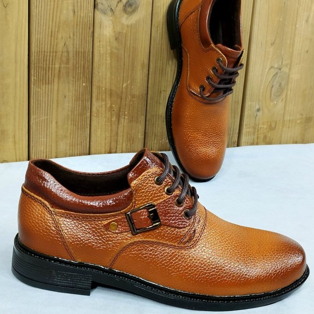 حراج ویژه  کفش مجلسی مردانه چرم طبیعی تبریز طبی مشکی سگکی عسلی با ارسال رایگان