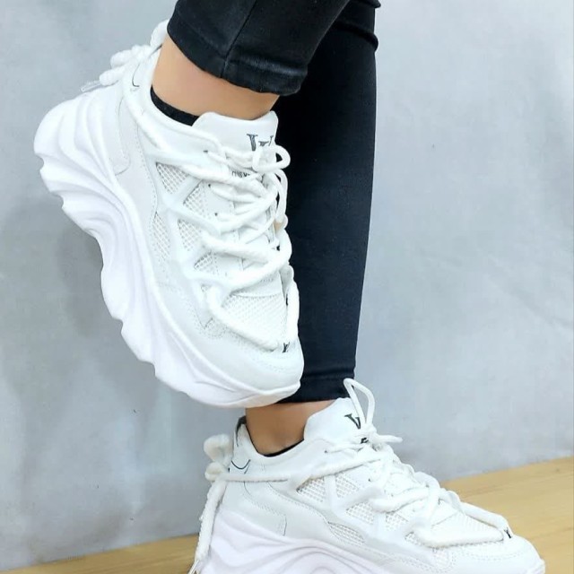 کفش کتونی اسپرت زنانه دخترانه مدل لویئس ویلتون زیبا و بادوام سفید ارسال رایگان