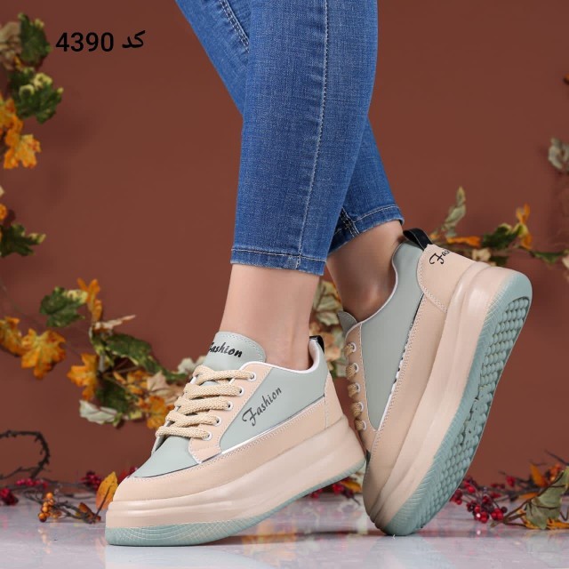 کفش کتونی اسپرت زنانه دخترانه مدل فشیون خوش فرم و باکیفیت کرمی سبز ارسال رایگان
