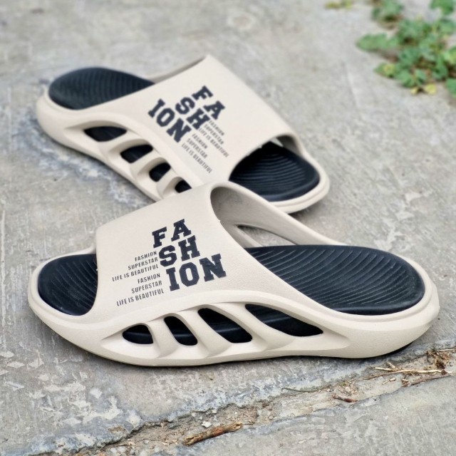 حراج  دمپایی مردانه  جذاب و سبک و راحت کرمی مشکی با ارسال رایگان