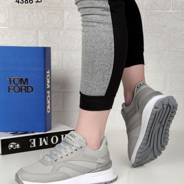 تخفیف فوق العاده کفش کتونی اسپرت زنانه و دخترانه مدل  GUCCI  نرم و راحت وجدیدطوسی ارسال رایگان