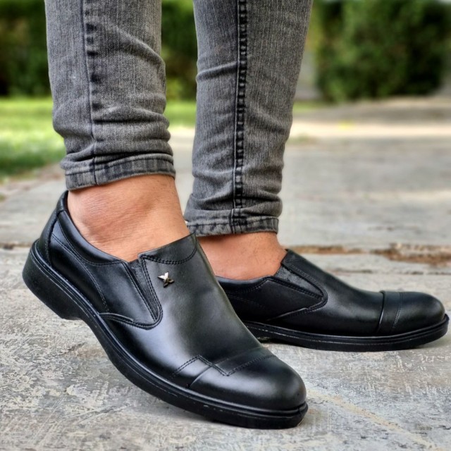 فروش کفش مجلسی مردانه چرم طبیعی تبریز زیره طبی مدل زیبای رویه خط دار  با ارسال رایگان