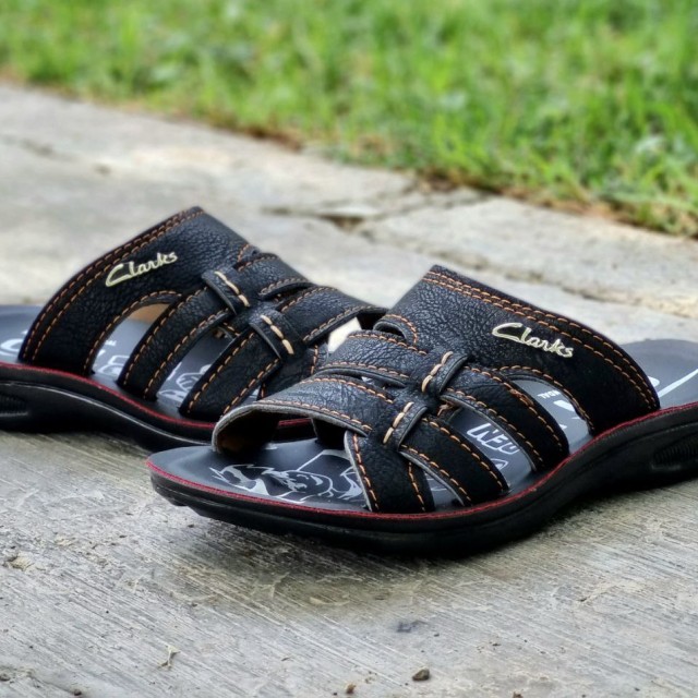 حراج ویژه دمپایی  صندل  طبی بچگانه پسرانه  رنگ مشکی خوشگل و زیبا   ارسال رایگان