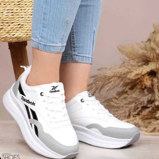 حراج ویژژژژه کفش اسپرت دخترانه و زنانه مدل ریبوک رنگ سفید طوسی سبک و راحت  با ارسال رایگان