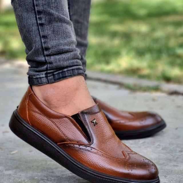 فروش  ویژه کفش مجلسی مردانه و پسرانه چرم طبیعی تبریز  رنگ قهوه ای  روشن شیک و جذاب با ارسال رایگان