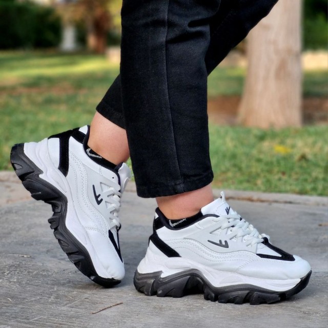 حراج باورنکردنی کفش کتونی اسپرت زنانه دخترانه مدل یاموتا زیره پیو رنگ سفید مشکی فوق العاده زیبا و خاص با ارسال رایگان