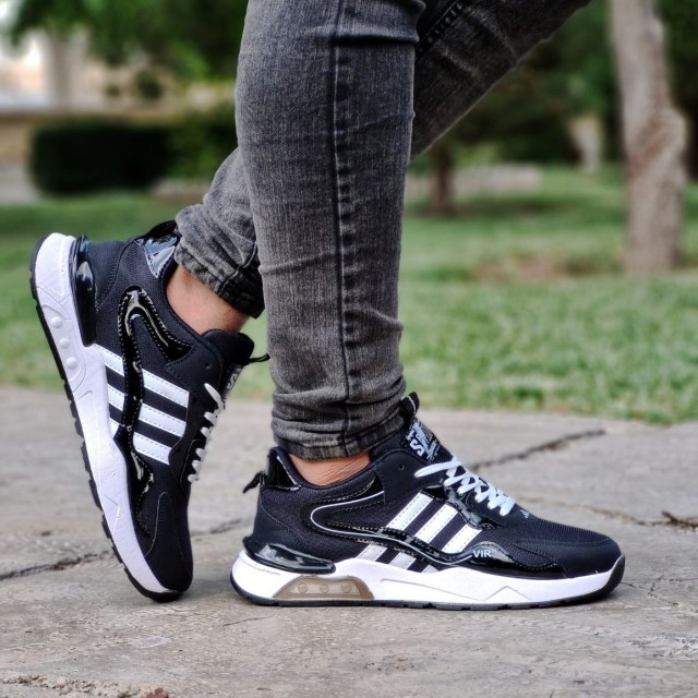 حراج باورنکردنی کفش کتونی اسپرت مردانه پسرانه مدل  آدیداس زیره پیو طبی رنگ مشکی سفید خاص و خوش فرم  باارسال رایگان