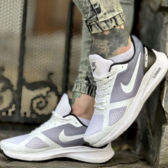 حراج ویژه کفش کتونی اسپرت مدل نایک اسپیسر مردانه پسرانه دو رنگ  سفید طوسی زیبا و شیک  با ارسال رایگان