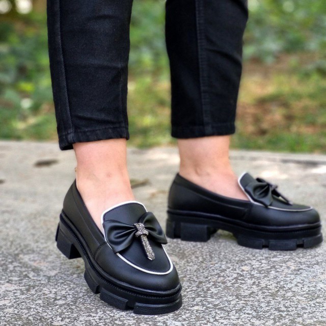 حراج ویژه کفش کالج زنانه و دخترانه مدل پاپیونی مناسب برای خاص پسند ها رنگ مشکی باارسال رایگان کد 1700