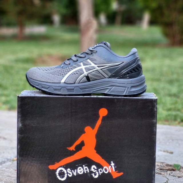 حراج ویژه کفش  کتونی اسپرت  مردانه و پسرانه  بزرگپا مدل آسیکس بی نهایت با کیفیت و خوش پا رنگ  طوسی با ارسال رایگان کد 3503