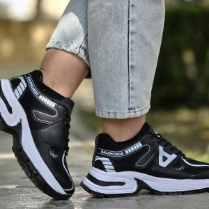 حراج ارزان کفش کتونی اسپرت زنانه دخترانه مدل بالنسیاگا (مدل A̶ برعکس) جذاب و خاص رنگ سفید مشکی با ارسال رایگان