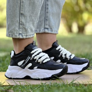 حراج دل ربا کفش اسپرت زنانه دخترانه مدل فشیون  تسبیحی خوشپا و کلاسیک رنگ سفید مشکی  باارسال رایگان