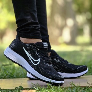 فروش عاالییی کفش کتونی اسپرت مردانه پسرانه مدل نایک اسپیسر باکیفیت و بی نقص رنگ مشکی تمام  نایک سفید با ارسال رایگان