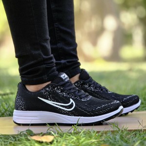 فروش عاالییی کفش کتونی اسپرت مردانه پسرانه مدل نایک اسپیسر باکیفیت و بی نقص رنگ مشکی تمام  نایک سفید با ارسال رایگان