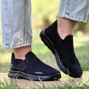 حراج عالی کفش اسپرت اسکیچرز مردانه خاص و بی نظیر رنگ طوسی روشن با ارسال رایگان