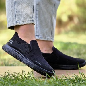 حراج عالی کفش اسپرت اسکیچرز مردانه خاص و بی نظیر رنگ طوسی روشن با ارسال رایگان