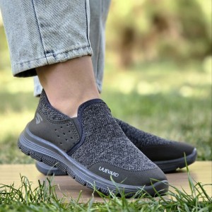 خرید عاالی کفش کوتونی ست اسپرت اسکیچرز  زنانه و مردانه خوشپا رنگ مشکی تمام با ارسال رایگان