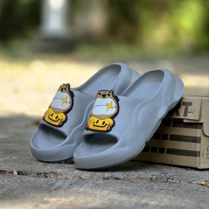 فروش دمپایی صندل پسرانه دخترانه بچگانه کرومی عروسکی جدید و درجه یک رنگ طوسی با ارسال رایگان